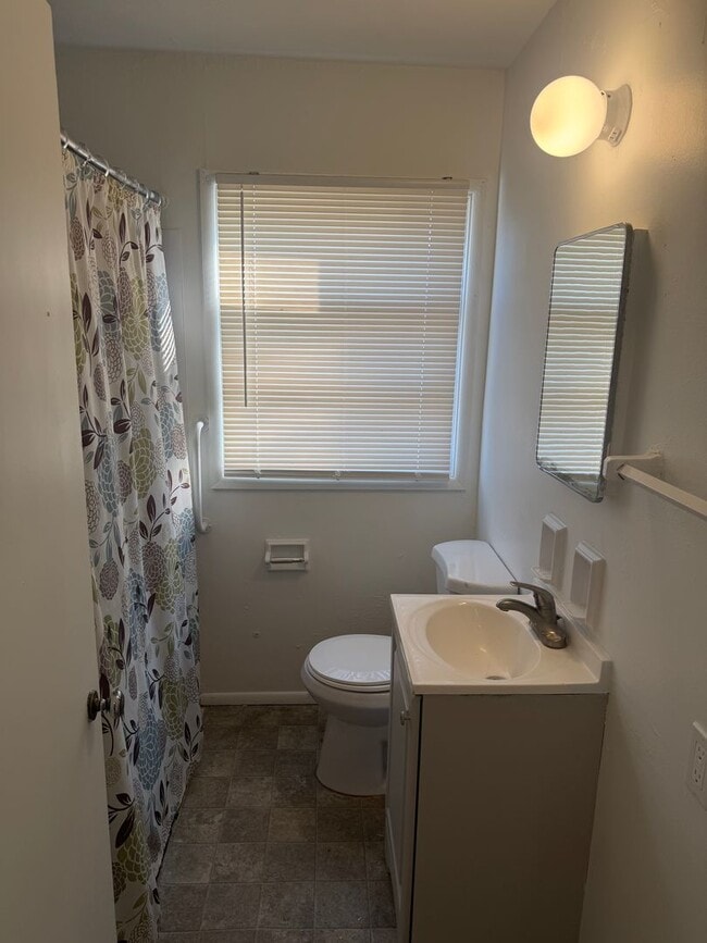 3000 W Carmen Ave in Milwaukee, WI - Building Photo - Building Photo