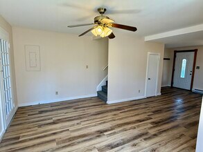 57 Main St in Hampton, NJ - Building Photo - Building Photo