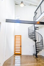 1447 11th St, Unit B in Santa Monica, CA - Foto de edificio - Building Photo
