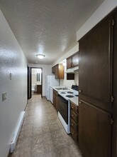 Fir Knoll Court Apartments in Salem, OR - Building Photo - Interior Photo