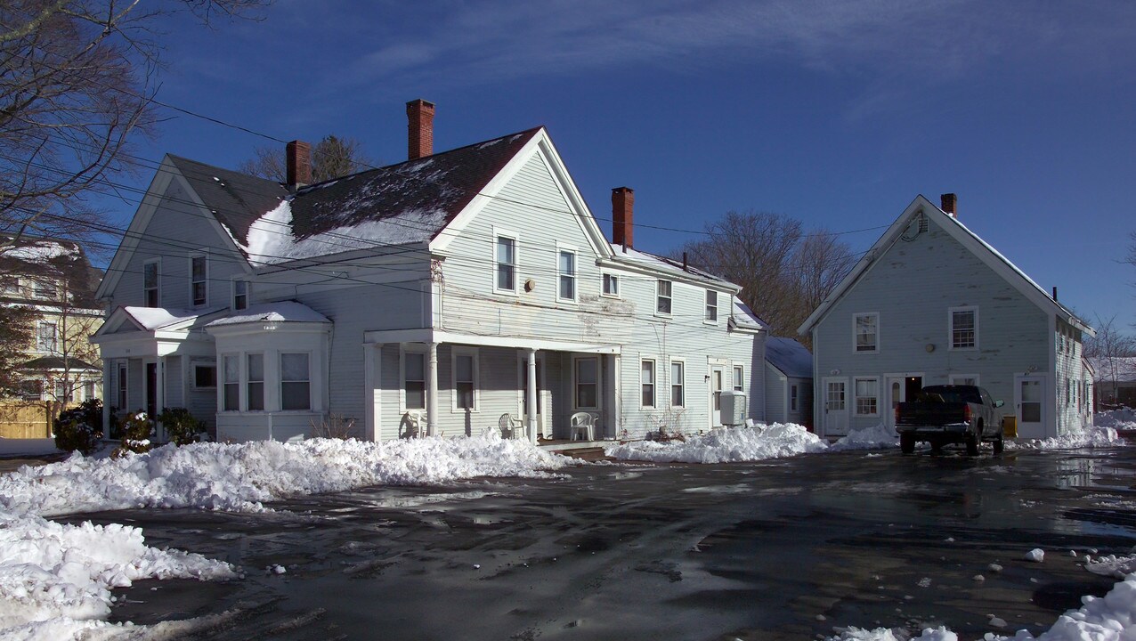 26 Yarmouth Rd in Hyannis, MA - Building Photo