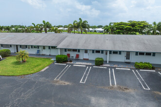 Palm Beach Leisureville Summers Lake in Boynton Beach, FL - Building Photo - Building Photo