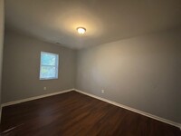 1225 New Hope Ln, Unit G in Winston-Salem, NC - Building Photo - Building Photo