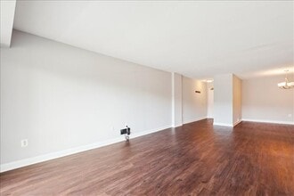 1300 Army Navy Dr, Unit 225 in Arlington, VA - Building Photo - Building Photo