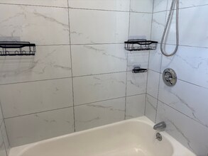 10 Forest St, Unit 3 in Lynn, MA - Building Photo - Building Photo