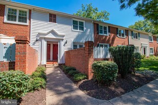 4607 28th Rd S in Arlington, VA - Building Photo