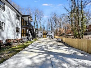 399 Holly St NW in Atlanta, GA - Building Photo - Building Photo