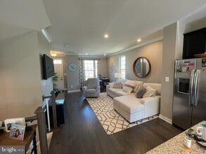 18157 Red Mulberry Rd in Dumfries, VA - Building Photo - Building Photo