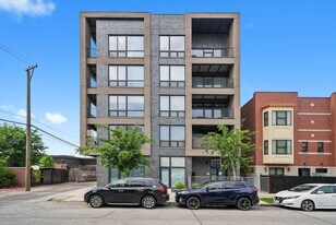 2342 W Adams St in Chicago, IL - Building Photo