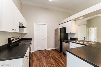 11 W 9th St in Lehigh Acres, FL - Building Photo - Building Photo