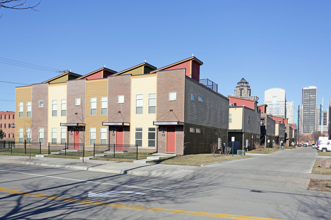 7th Street Brownstones in Des Moines, IA - Foto de edificio - Building Photo