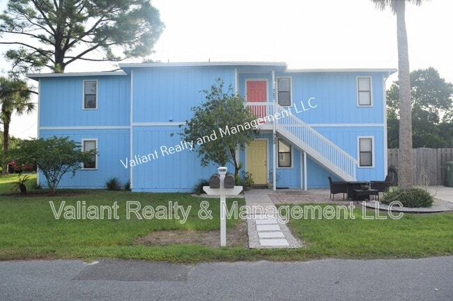 property at 725 7th Ave S