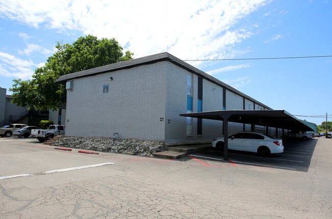 Casa Hills @ 290 photo'