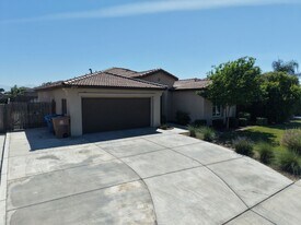 Welcome Home to Mercedes Drive — Where Comfort Meets Convenience in Bakersfield, CA - Building Photo
