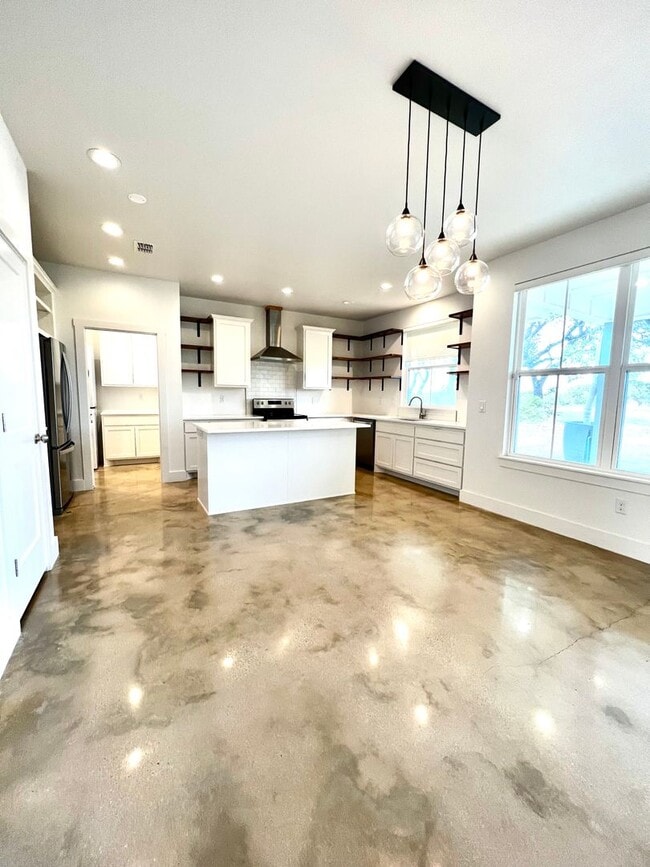 2007 Vista Ridge Dr in Kerrville, TX - Building Photo - Building Photo