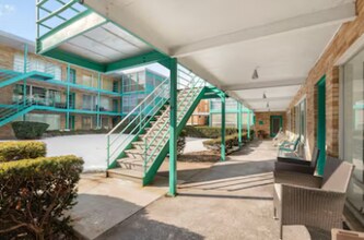 Kenilworth Apartments in Oak Park, IL - Building Photo - Building Photo