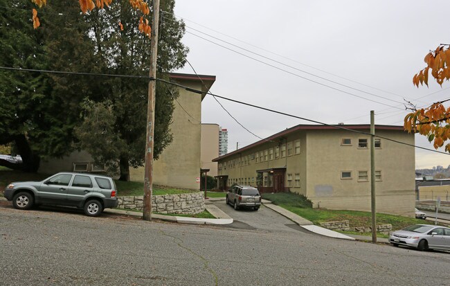 Coronation Court in New Westminster, BC - Building Photo - Building Photo