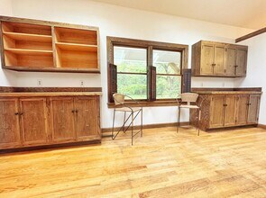 525 Birnamwood Dr in Chapel Hill, NC - Building Photo - Building Photo