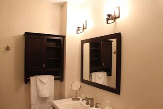 1770 Vineyard Ave, Unit 4 in Los Angeles, CA - Building Photo - Building Photo