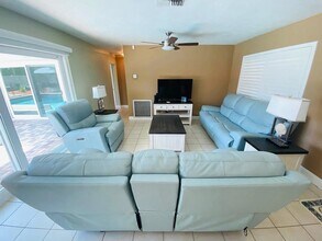 1770 73rd Ave N in St. Petersburg, FL - Building Photo - Building Photo