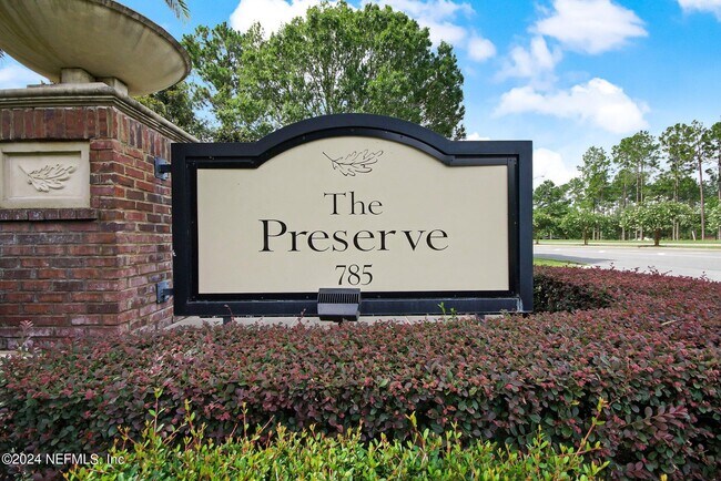 property at 785 Oakleaf Plantation Pkwy