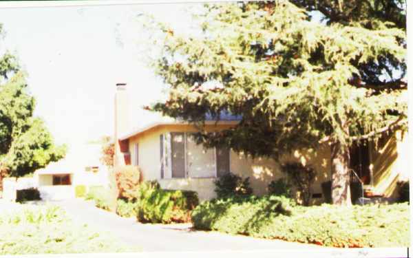 2391-2395 W Ave 136th in San Leandro, CA - Foto de edificio - Building Photo