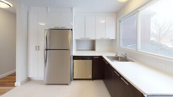 Ogilvie & Elmridge in Ottawa, ON - Building Photo