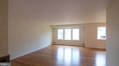 5101 Benton Ave in Bethesda, MD - Building Photo - Building Photo