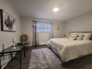 Ravine Manor Apartments in Matawan, NJ - Foto de edificio - Building Photo