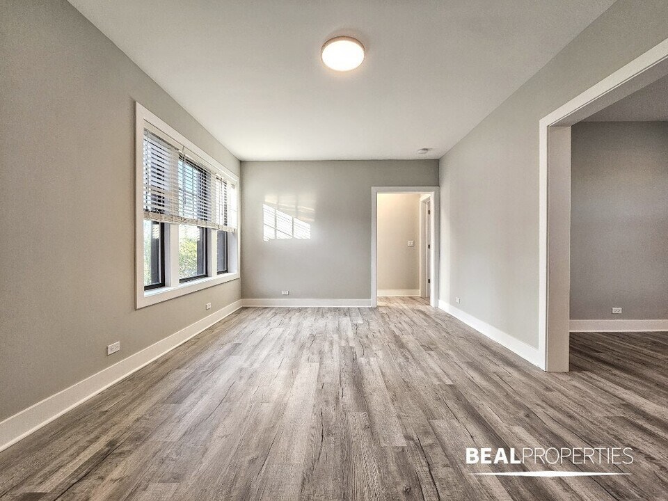 371 Hazel Ave in Glencoe, IL - Building Photo