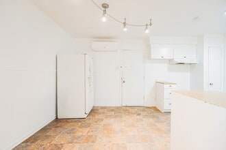 2601 Chem. d'Oka in Deux-montagnes, QC - Building Photo - Building Photo