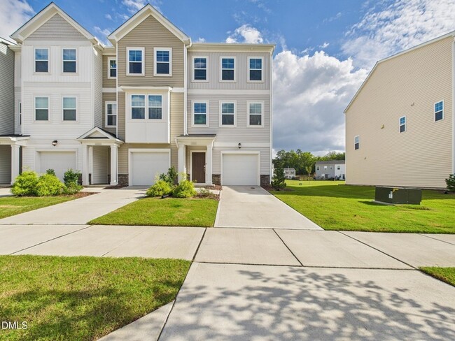 property at 2709 Chert Ln