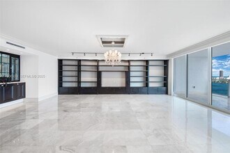 3201 NE 183rd St in Aventura, FL - Building Photo - Building Photo