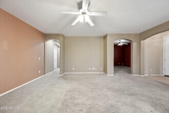 10870 W Chase Ln in Avondale, AZ - Building Photo - Building Photo