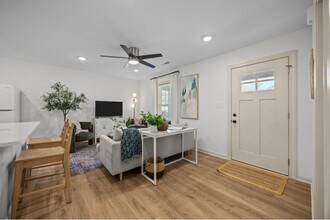 1802 Rominger Rd in Winston-Salem, NC - Building Photo - Building Photo