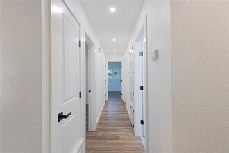 6907 Tulane Dr in Austin, TX - Building Photo - Building Photo