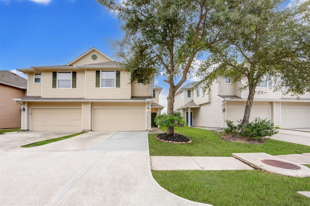 3421 Victorian Manor Ln in Houston, TX - Building Photo