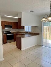 2888 Edgehill Ln in Hollywood, FL - Building Photo - Building Photo