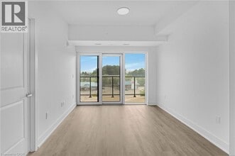 575 Conklin Rd in Brantford, ON - Building Photo - Building Photo