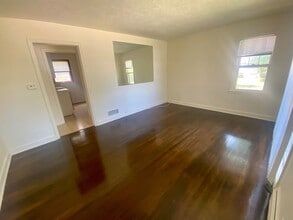 5701 Madison Ave in Lincoln, NE - Building Photo - Building Photo