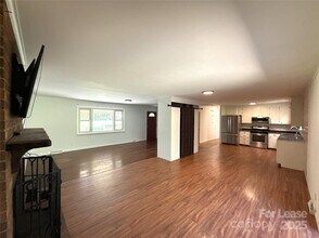 7045 Ridge Ln Rd in Charlotte, NC - Building Photo - Building Photo