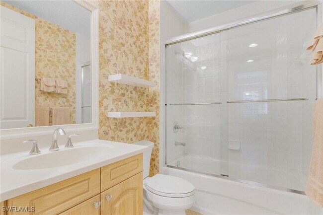 801 Regency Reserve Cir in Naples, FL - Building Photo - Building Photo