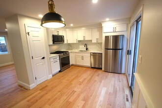 368 Elliot St in Newton, MA - Building Photo - Building Photo