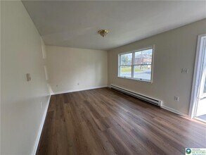 6 Eley St in Nazareth, PA - Building Photo - Building Photo