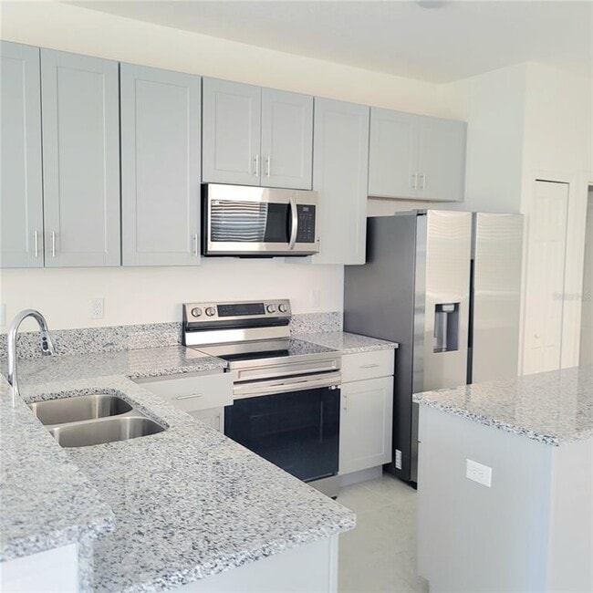 34194 Cinder Wy in Wesley Chapel, FL - Building Photo - Building Photo