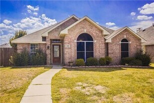 8161 Durham Dr in Frisco, TX - Building Photo