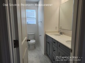 252 Hirsch Wy in McLeansville, NC - Building Photo - Building Photo