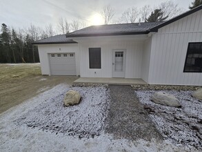 48 Bouchard Dr, Unit 1 in Orrington, ME - Building Photo - Building Photo