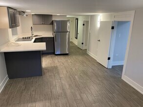 3050 N Clifton Ave in Chicago, IL - Building Photo - Building Photo