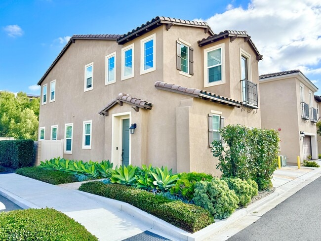 127 Encantador in Lake Forest, CA - Building Photo - Building Photo